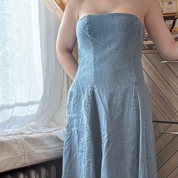 Strapless Denim Dress - Picture 4 of 6